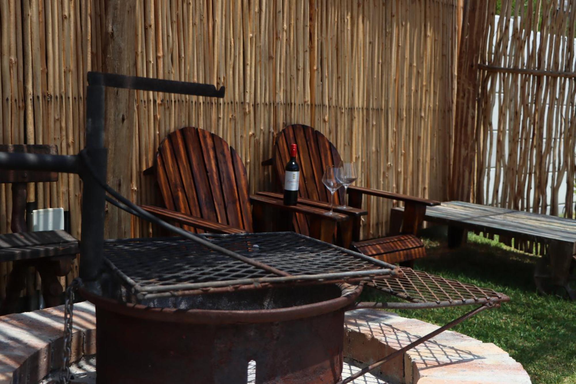 Nivenia Beach House Bettyʼs Bay エクステリア 写真