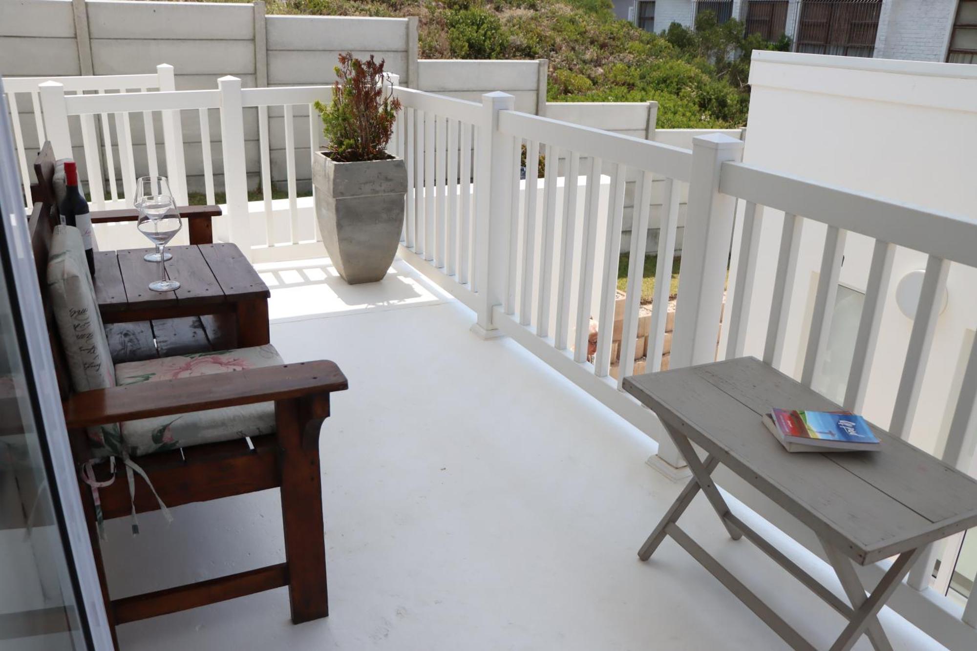 Nivenia Beach House Bettyʼs Bay エクステリア 写真