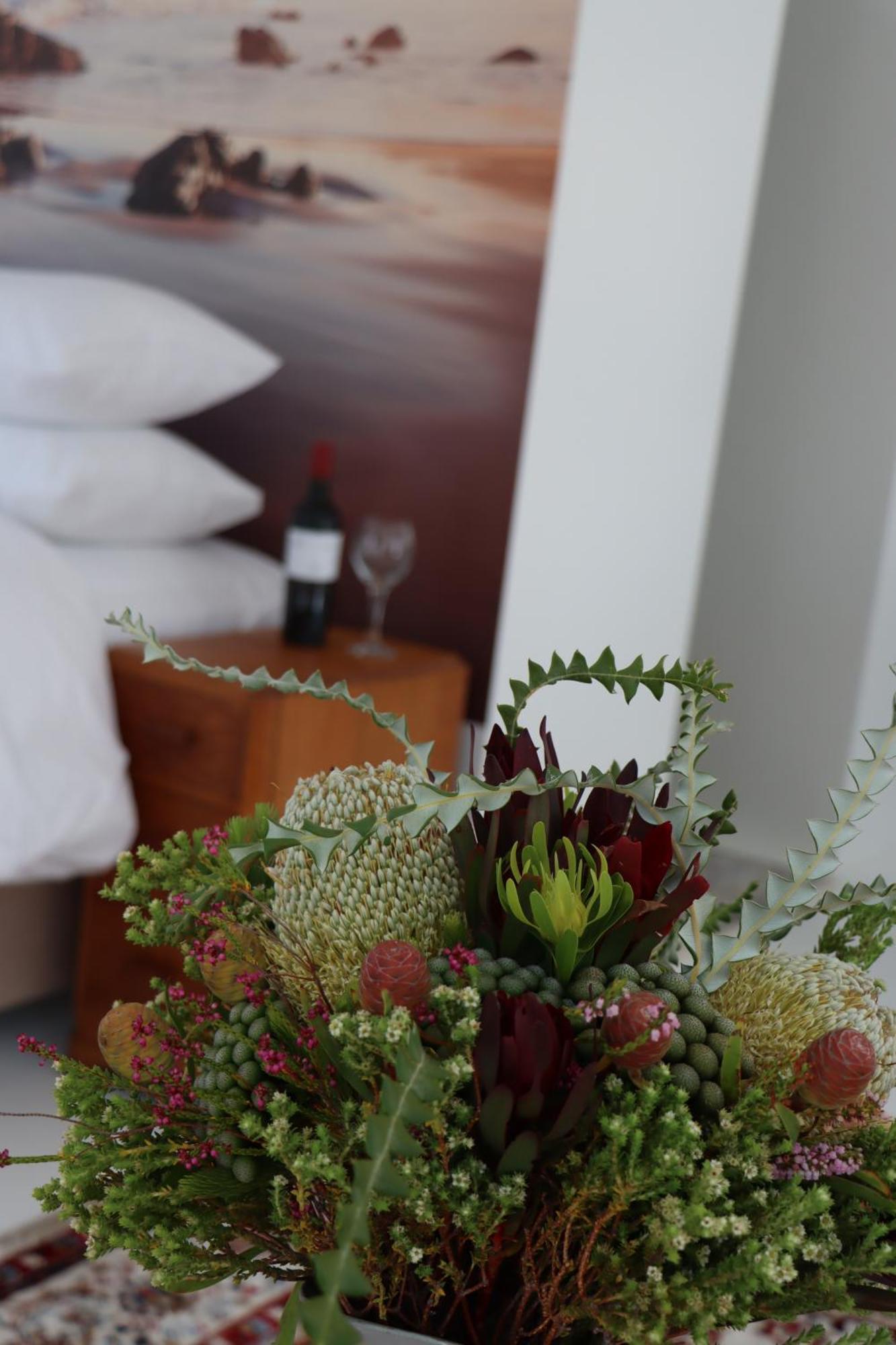 Nivenia Beach House Bettyʼs Bay エクステリア 写真